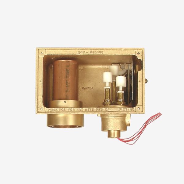 PEM L104-48 Wall Mounted Sensor